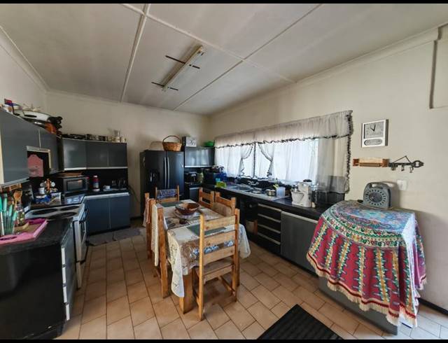 3 BEDROOM HOUSE FOR SALE IN DALVIEW